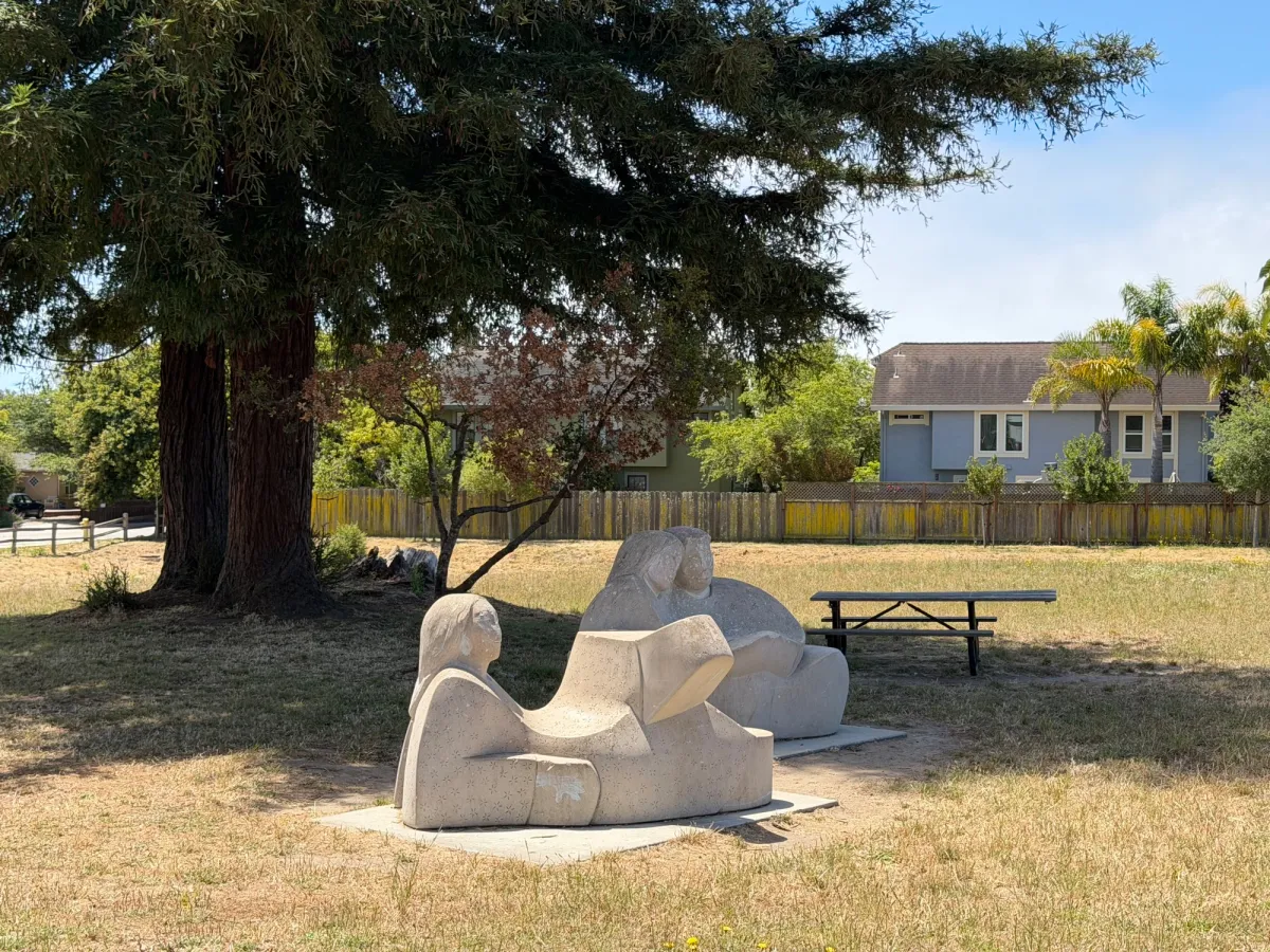 Picnic area nearby