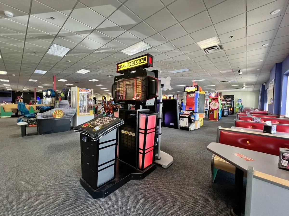Chuck E. Cheese