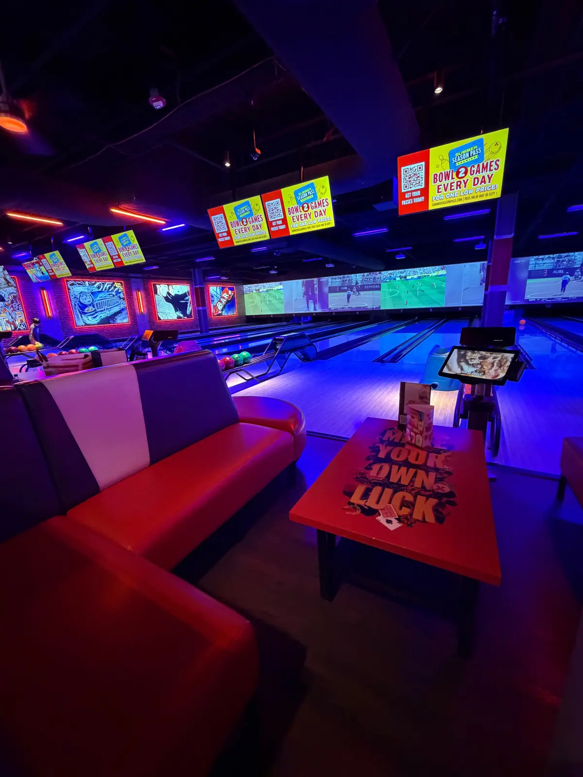 Bowling lanes