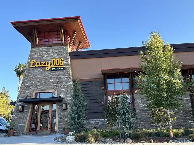 Lazy Dog Restaurant & Bar