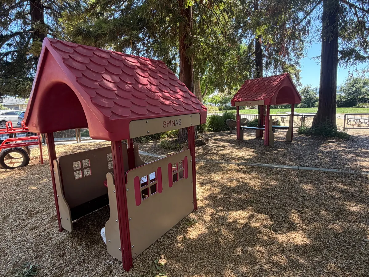 Firestation themed playhouse