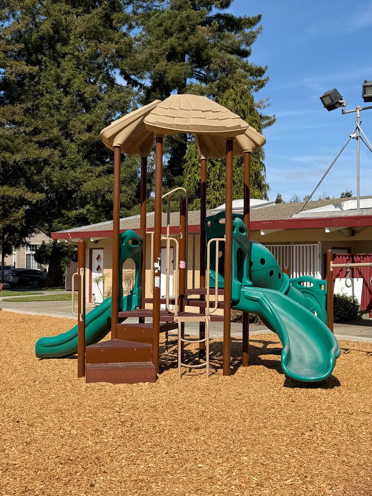 Toddler play structure