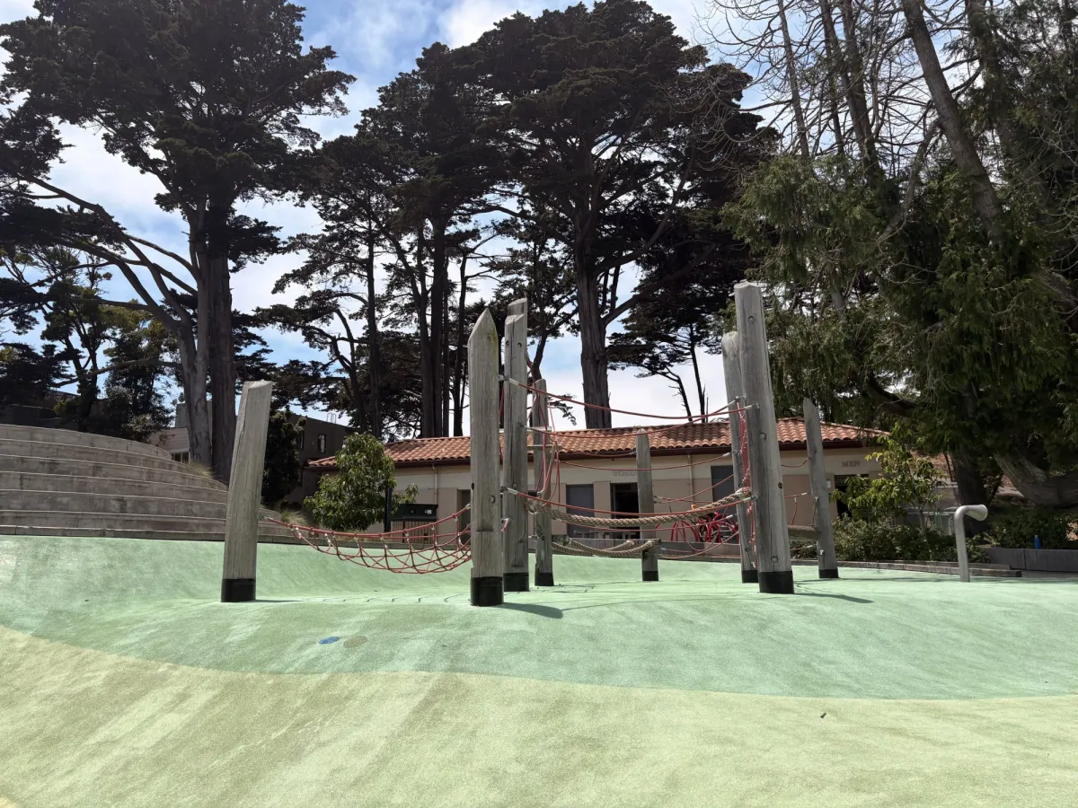 Climbing net structure
