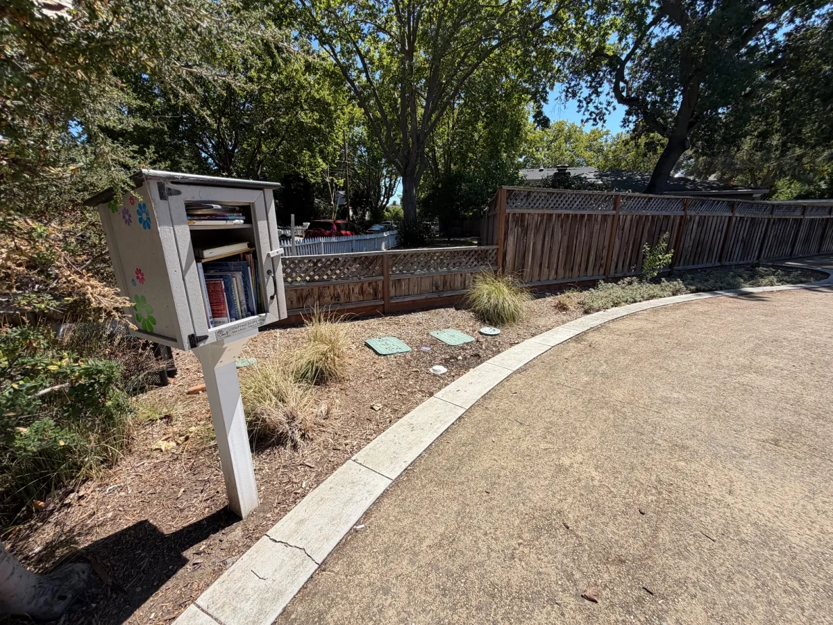 Free little library near the entrance