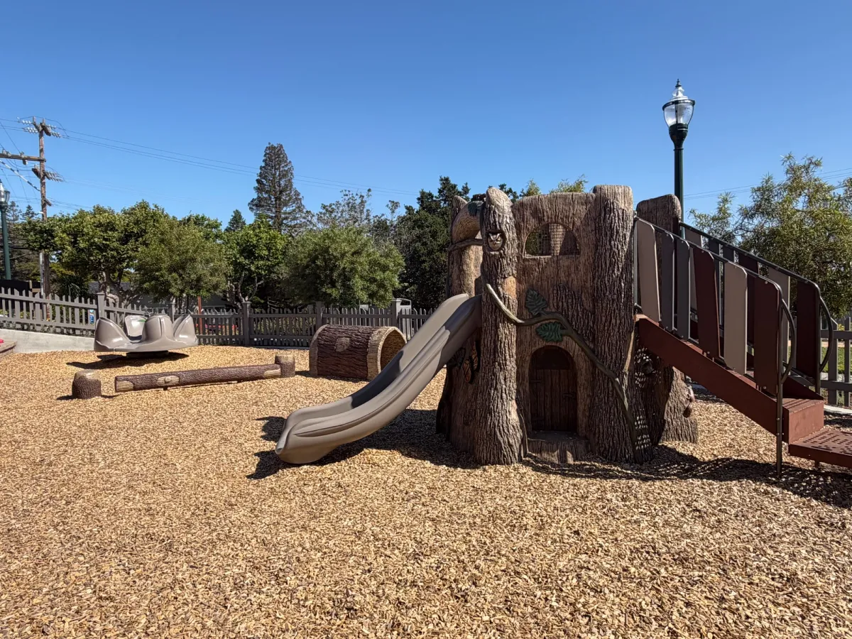 Treehouse themed toddler play
