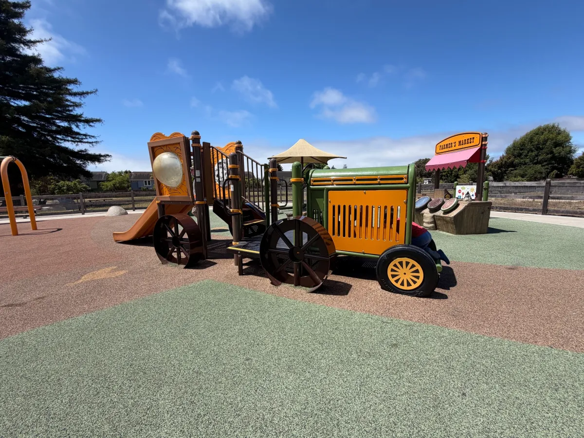 Tractor shaped playhouse