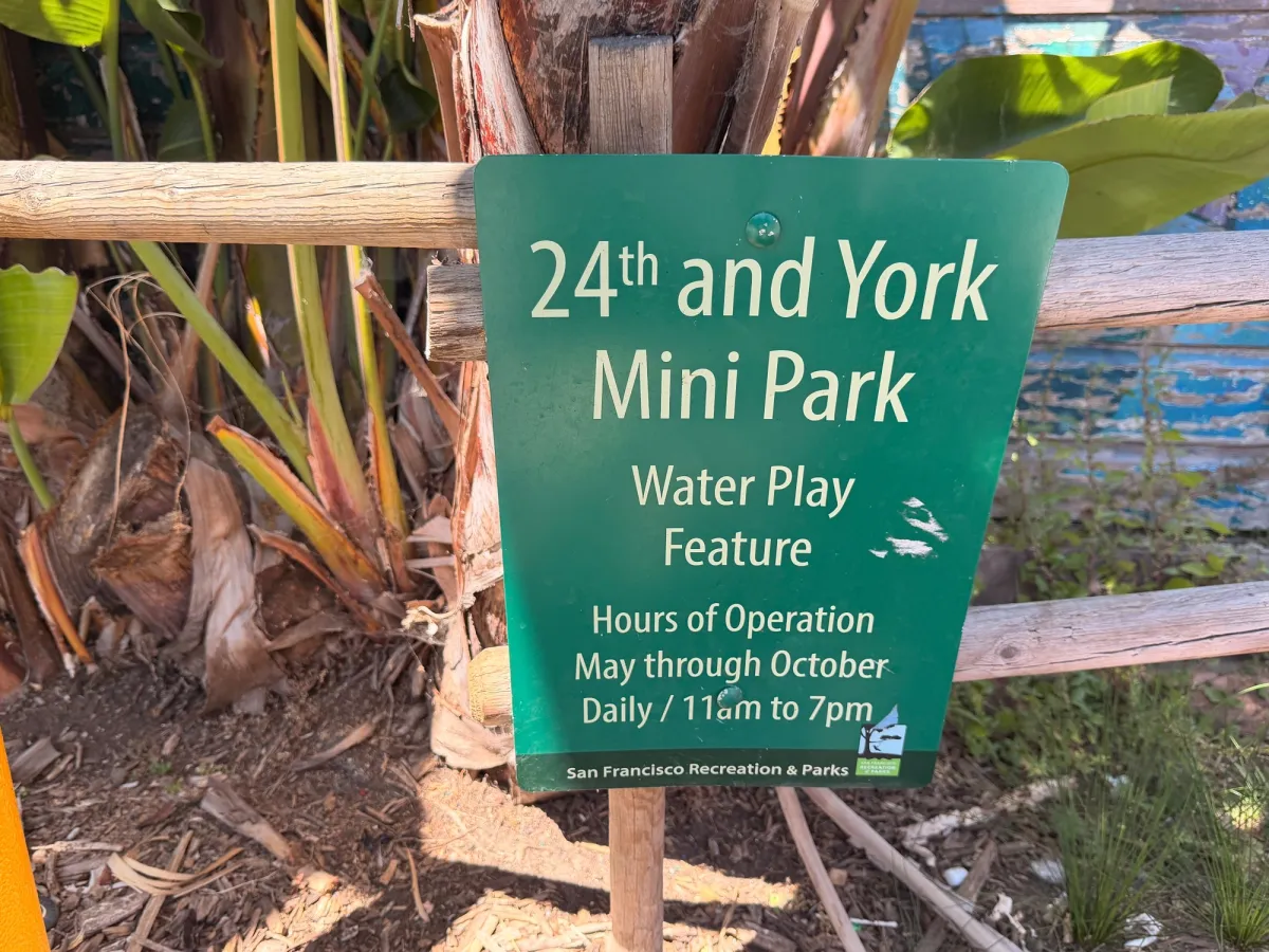 Splash pad hours of operation