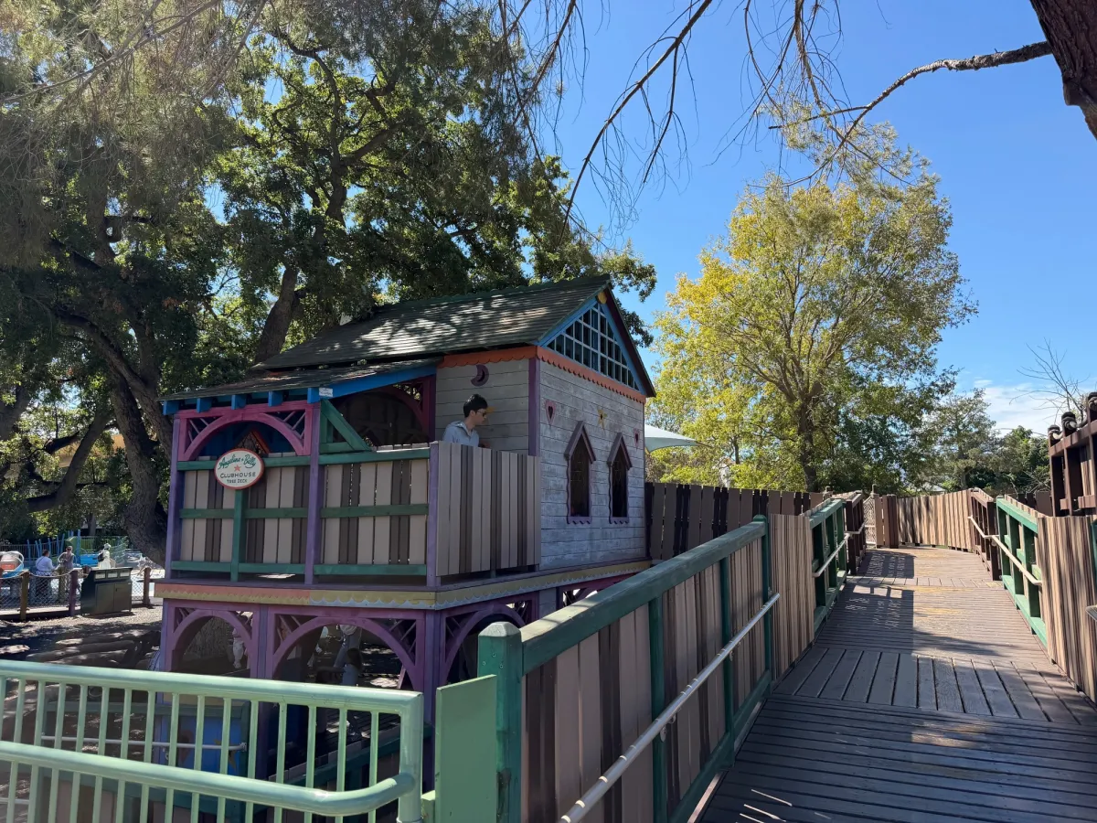 Giant playhouse