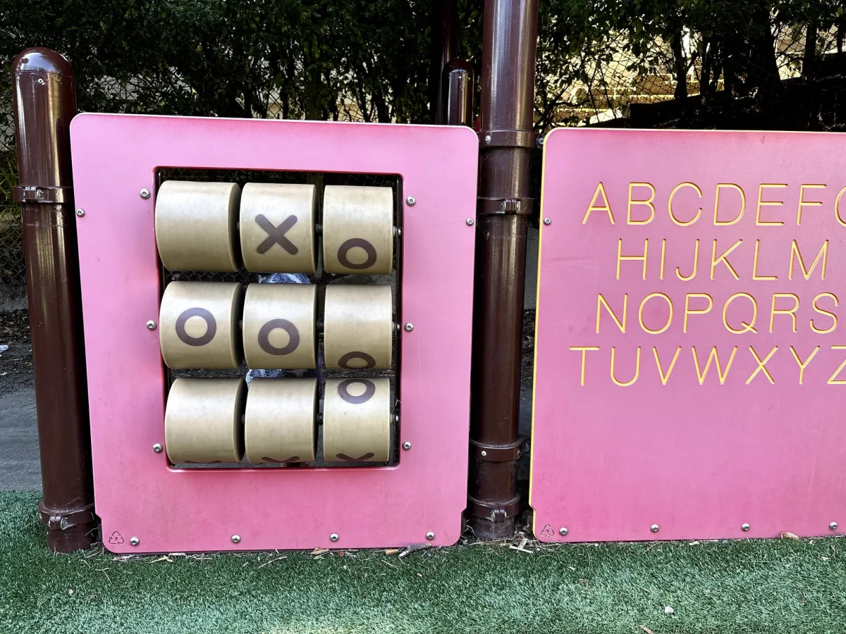 Tic Tac Toe play structures