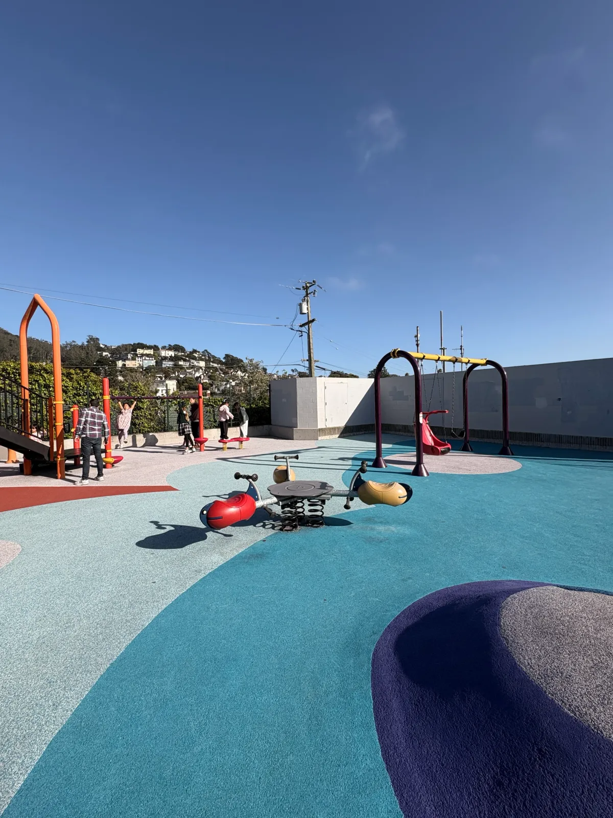 Swings, Triple seat seesaw
