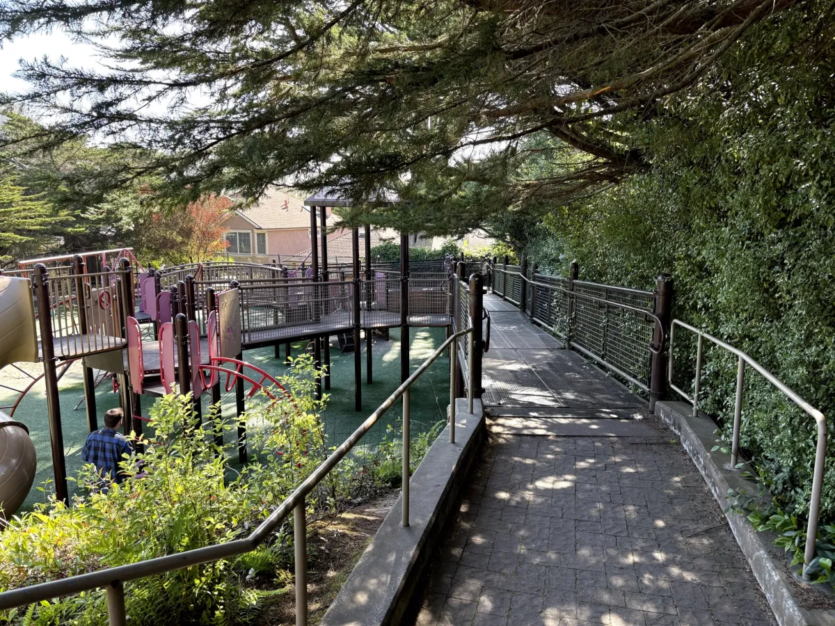 Verdant entrance ramp