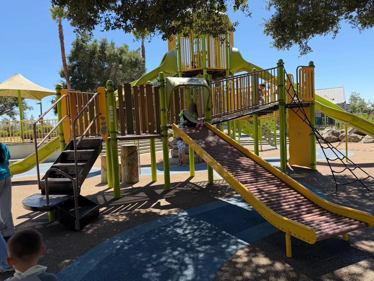 Roller slide