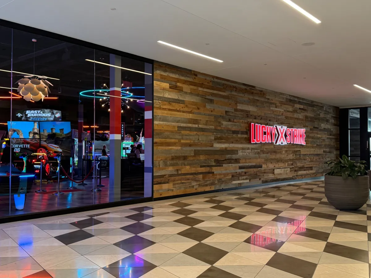 Entrance to lucky strike