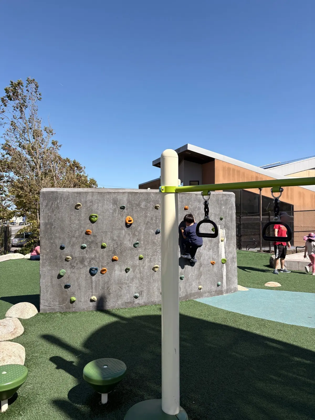 Climbing wall