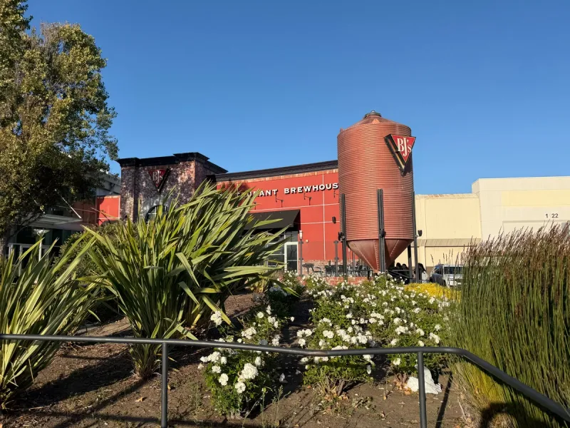 BJ's Restaurant & Brewhouse