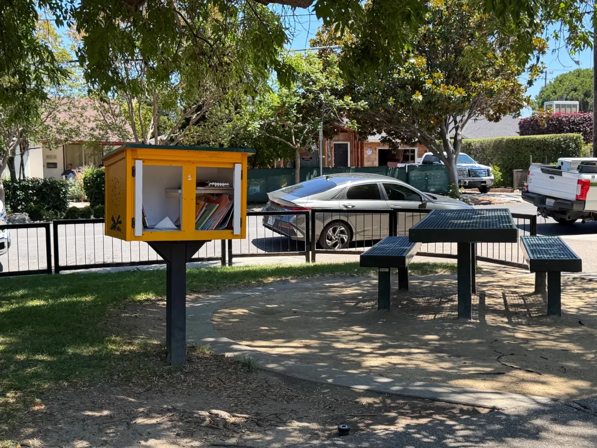 Free little library a thoughtful touch