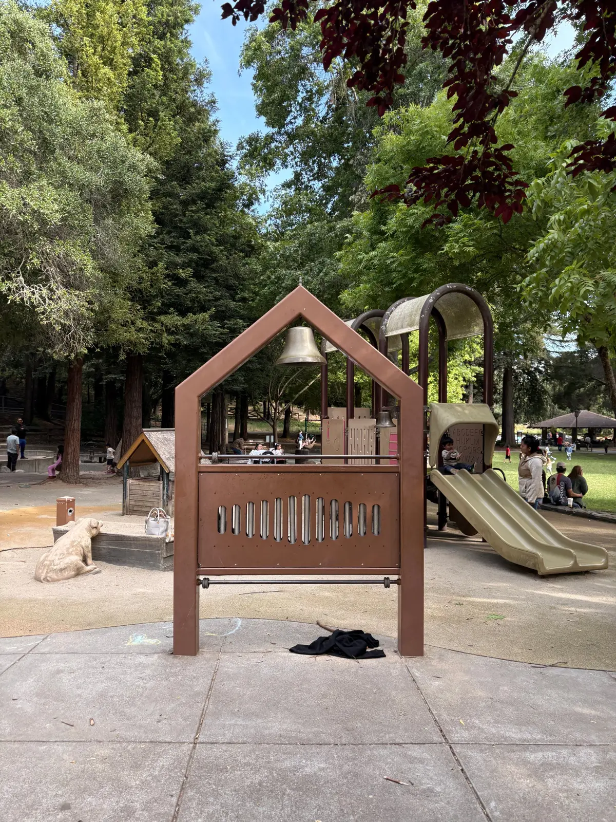 Musical play structure