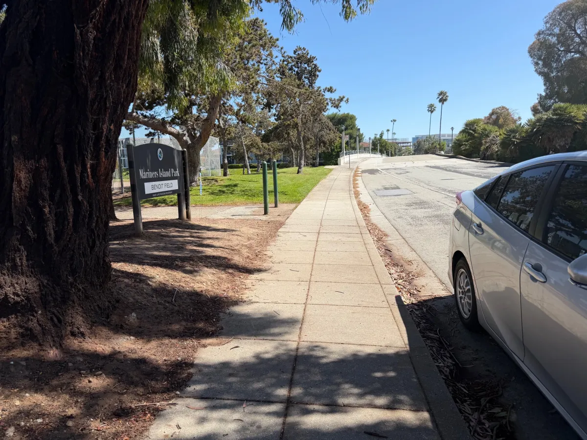 plenty of street parking available