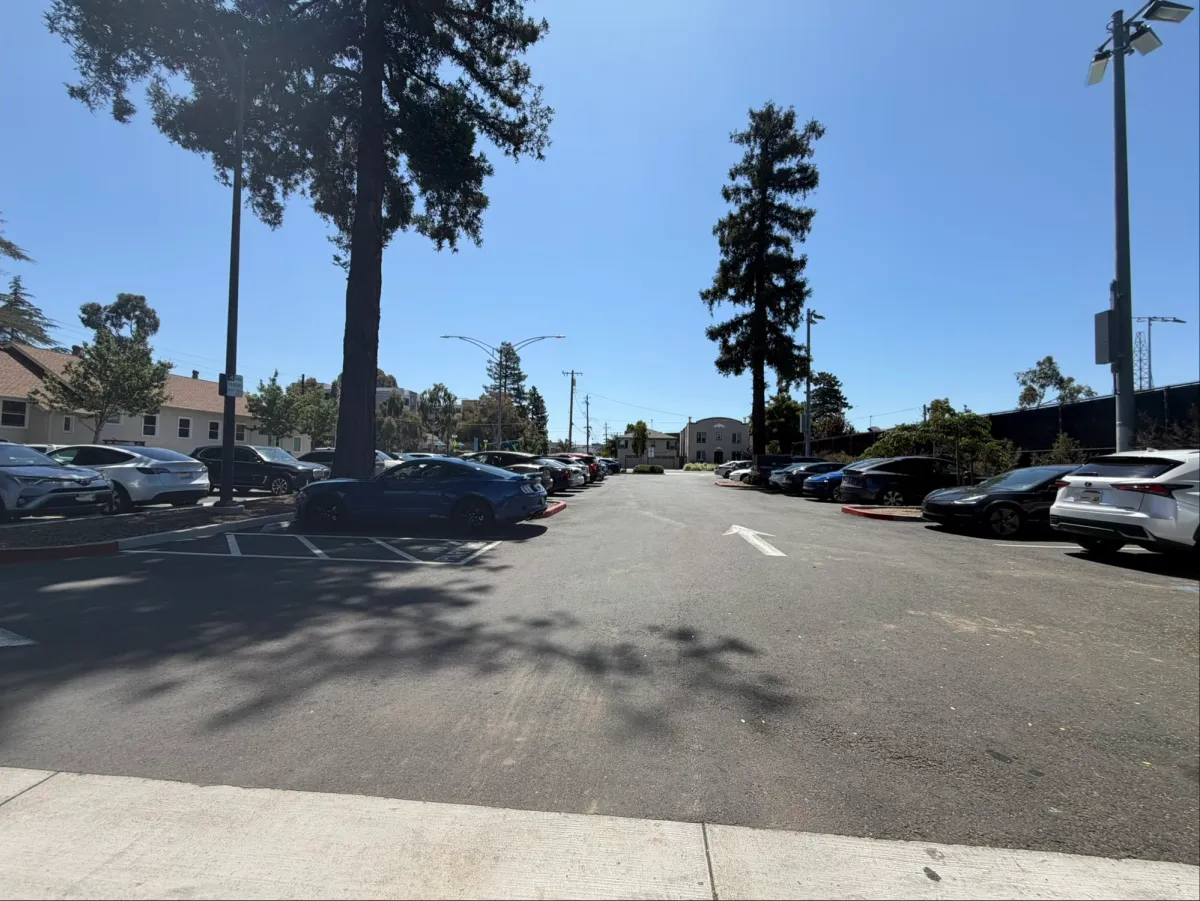 Good sized parking lot