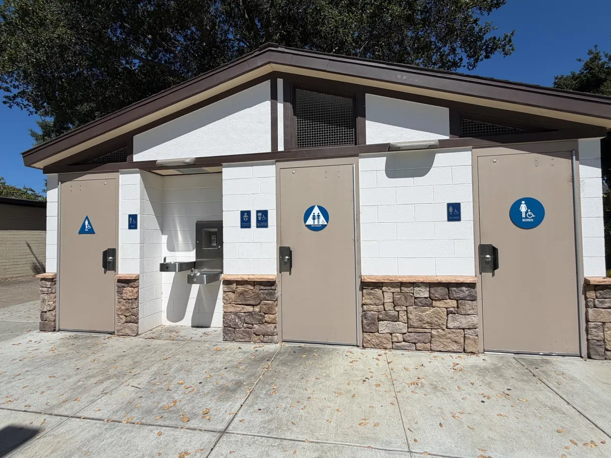 bathrooms located next to toddler playground