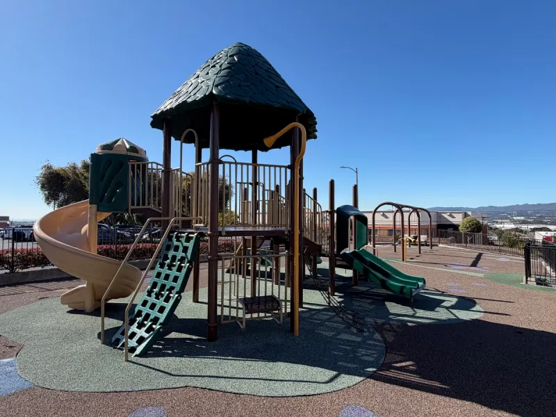 Nice sized toddler play structure with both regular and baby swings 
