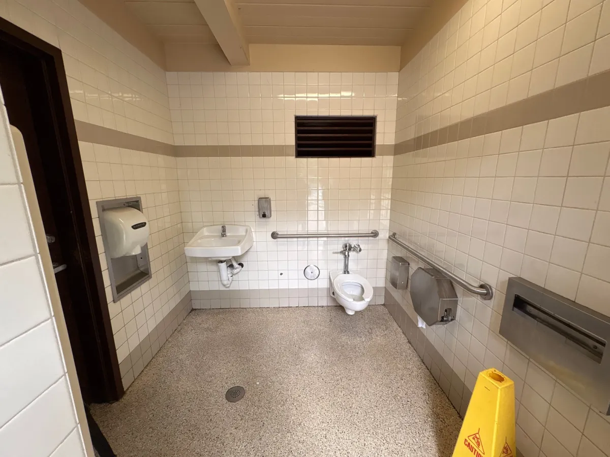 Clean bathroom