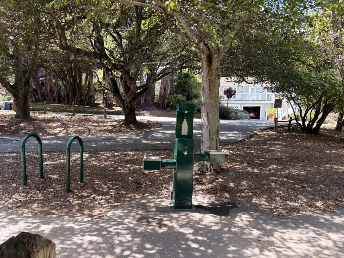 Drinking fountains