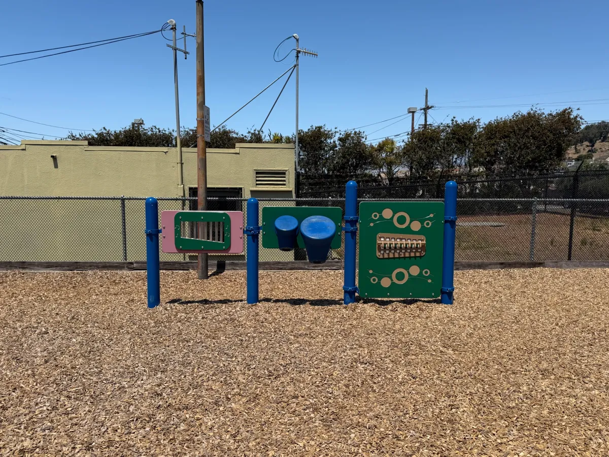 Musical sensory panels for toddlers