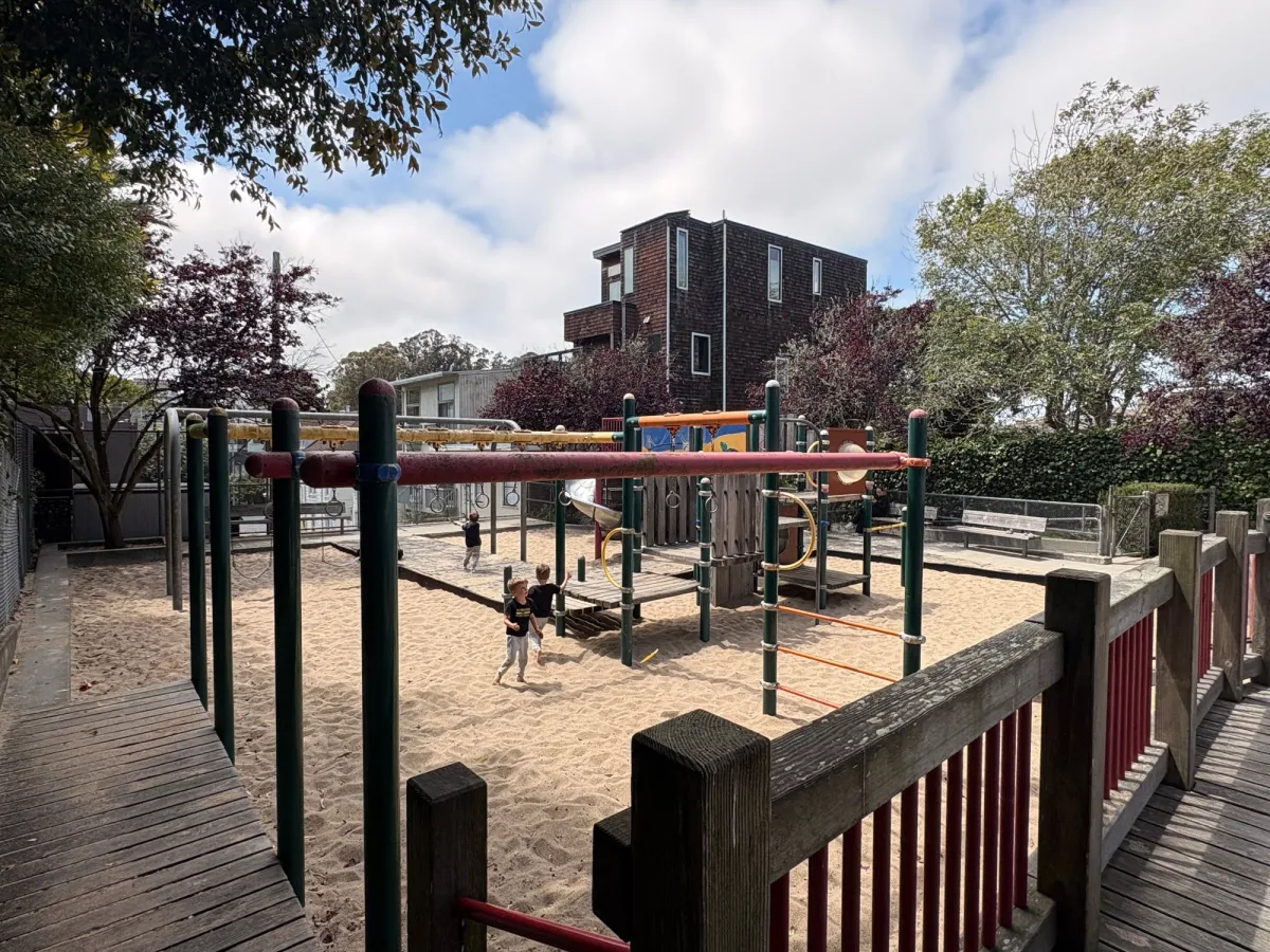 Main play structure