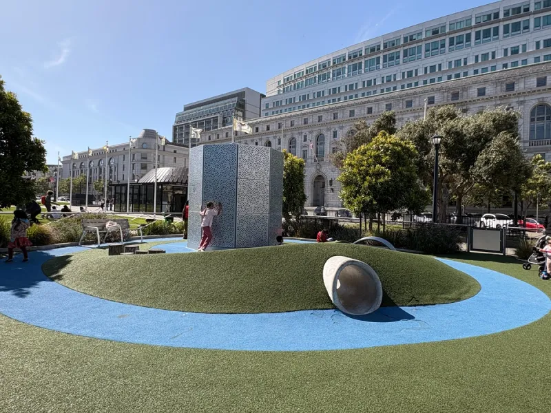 Area for littles to crawl around