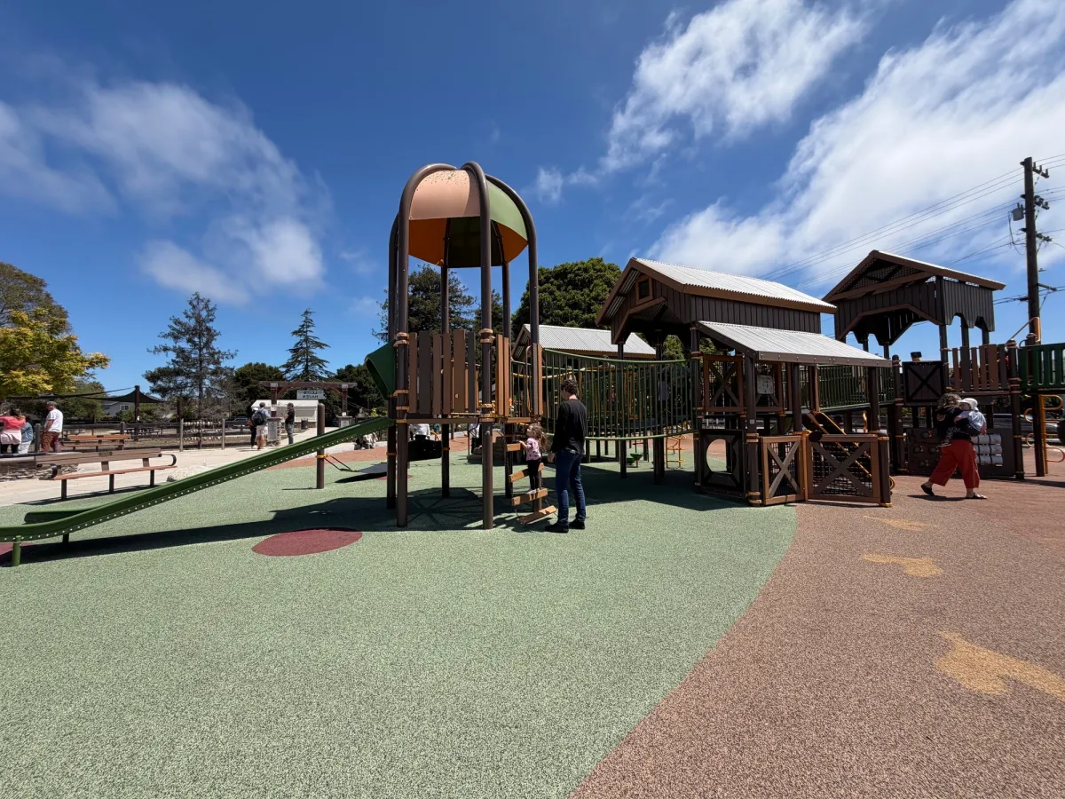 Playground structure