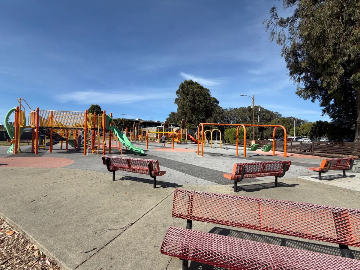 Lots of benches provide a good few of the playground