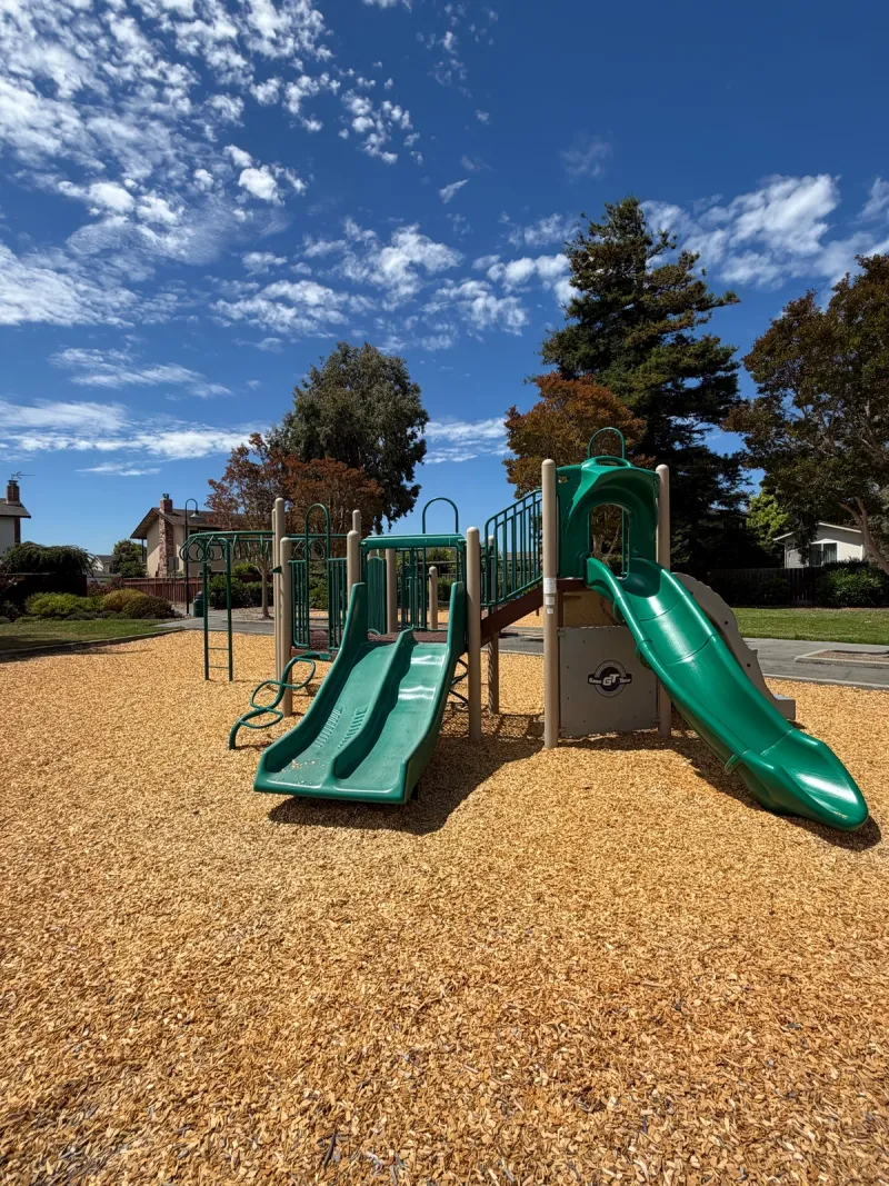 Medium tall slides