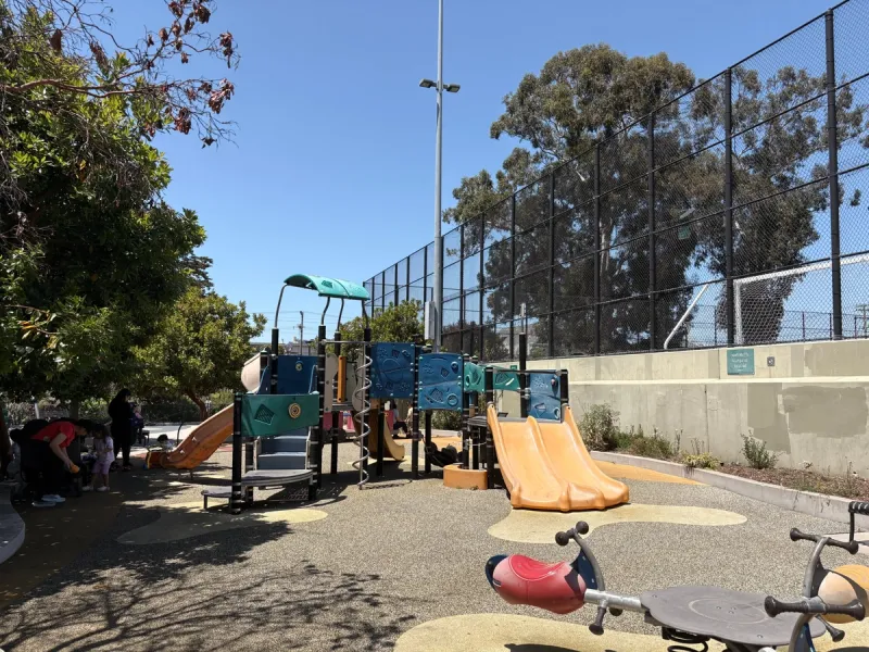 Main play structure for toddlers