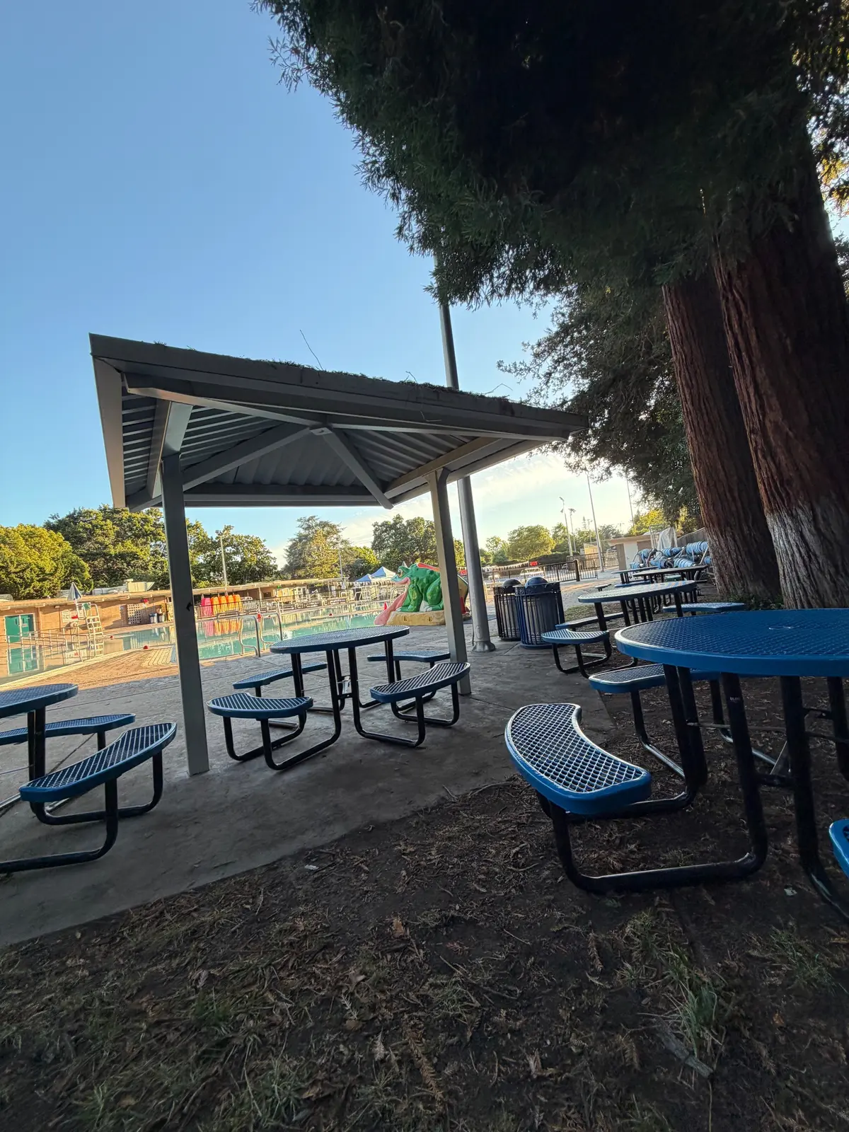 Pool picnic tables