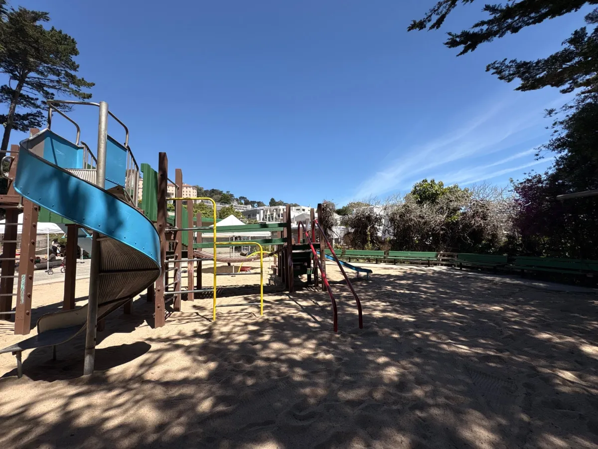 Playground is nicely shaded despite being in one of the sunniest corridors