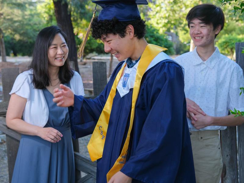 Graduation Photos in the Inland Empire — What to Expect and How to Make Them Count