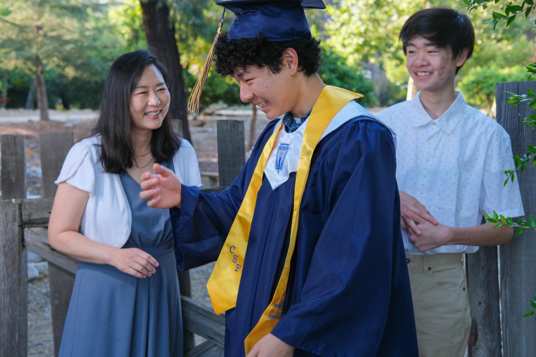 Graduation Photos in the Inland Empire — What to Expect and How to Make Them Count