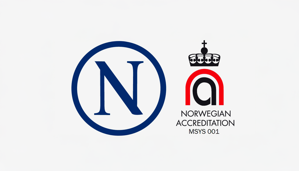 Logo for a blue "N" in a circle next to the Norwegian Accreditation logo with a crown.