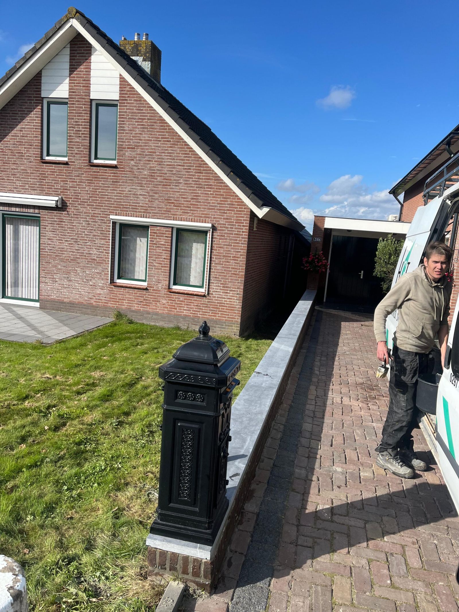 Muurafdekkers plaatsen en voegen Waverveen