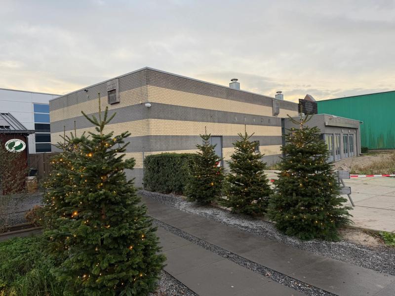 Hogedruk reinigen en impregneren voedselbank Mijdrecht