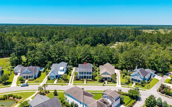 4112 HOME TOWN LANE