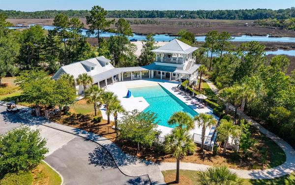 4112 HOME TOWN LANE