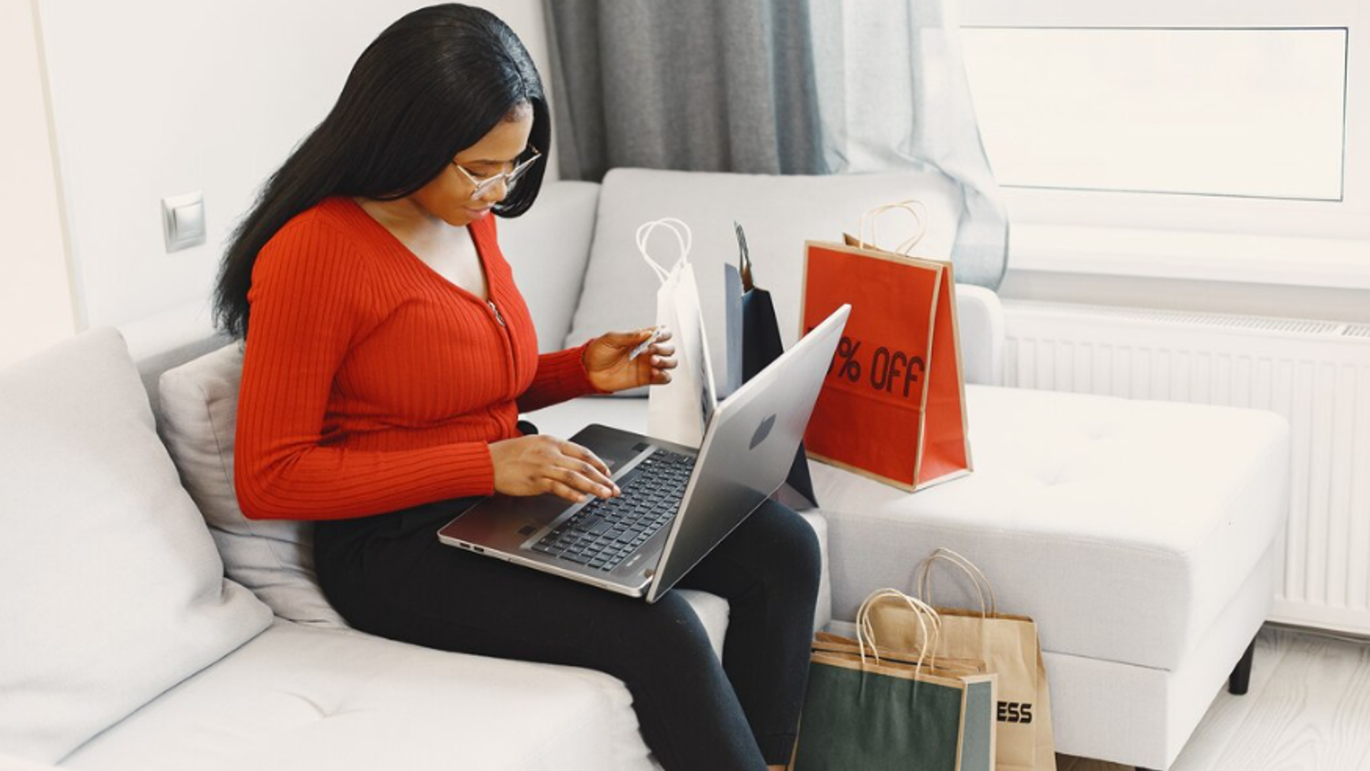 Moving Your Retail Business Online: Your 2026 Blueprint to Digital Success