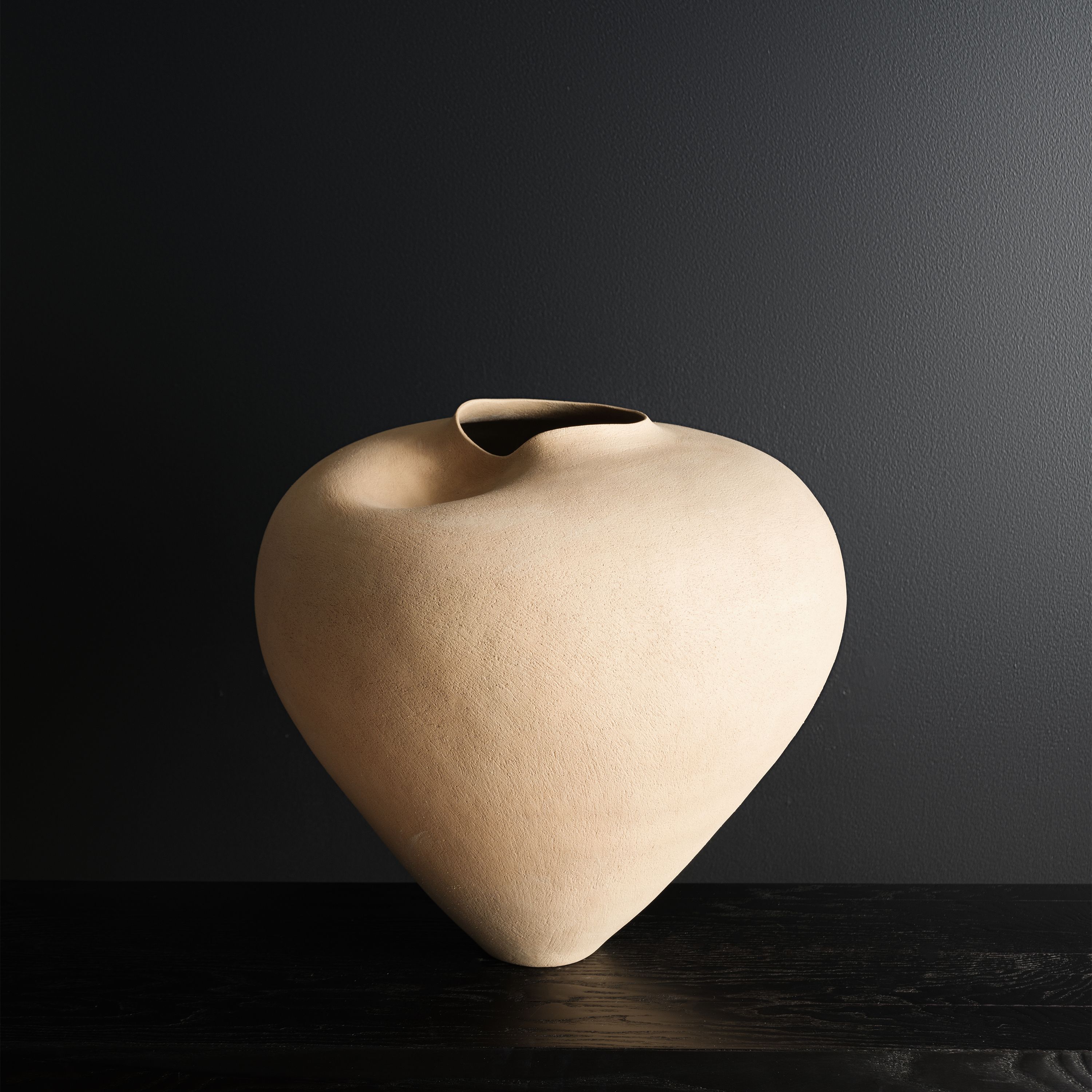 Emelie Abrahamsson Stoneware Ceramic at Ateliers Courbet
