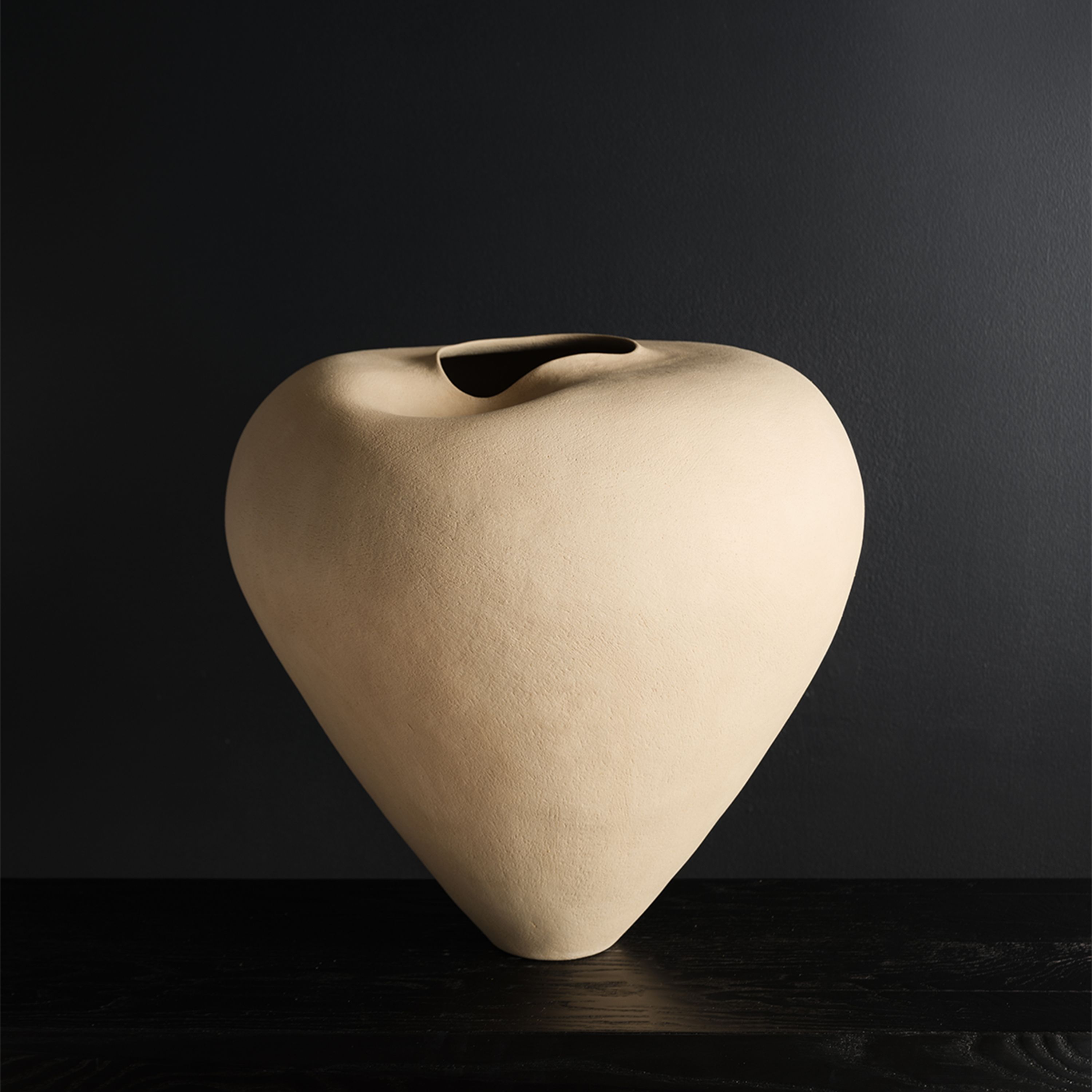 Emelie Abrahamsson Stoneware Ceramic at Ateliers Courbet