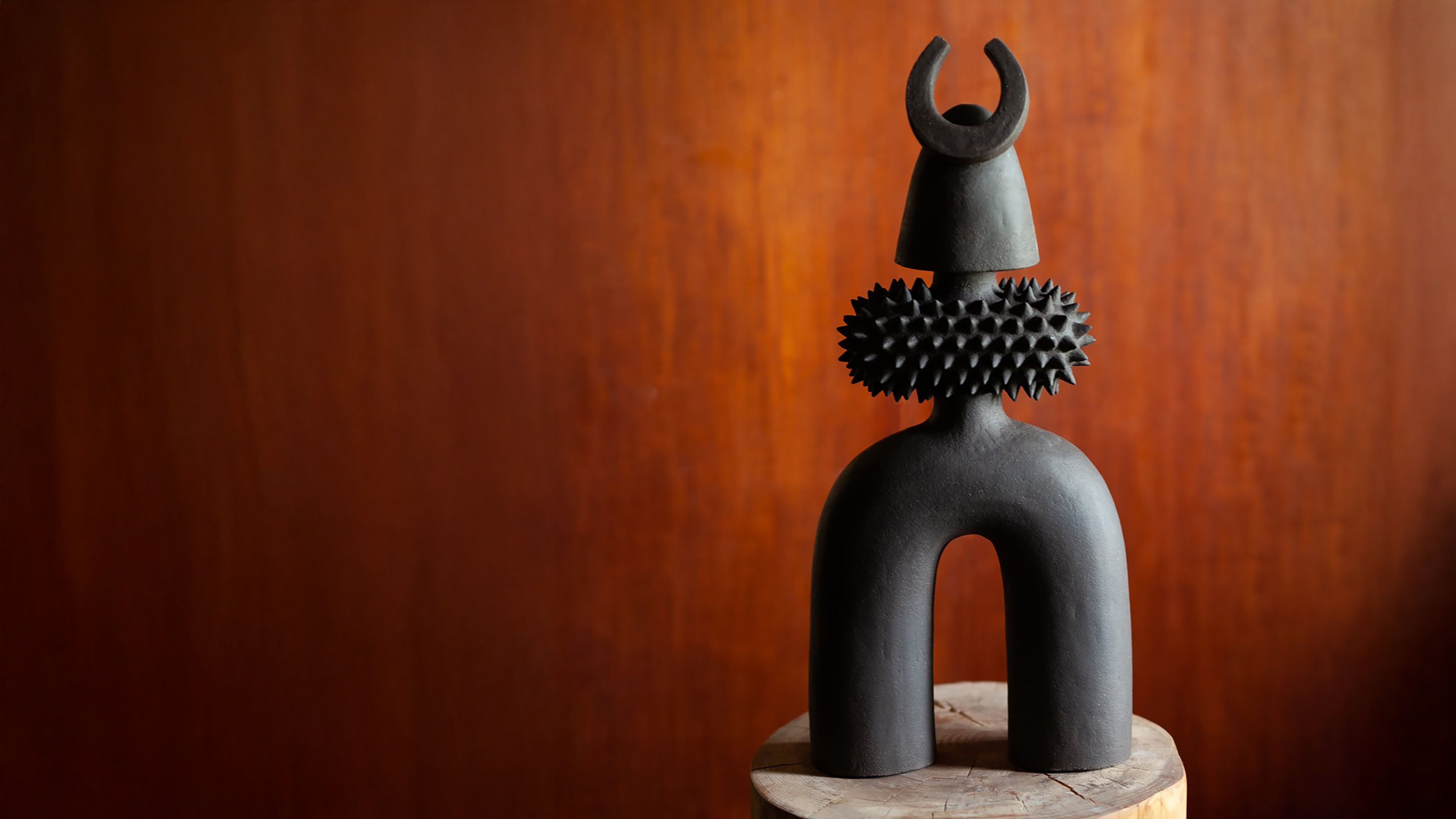 Noe Kuremoto Ceramics at Ateliers Courbet Gallery -- Haniwa Warrior 108