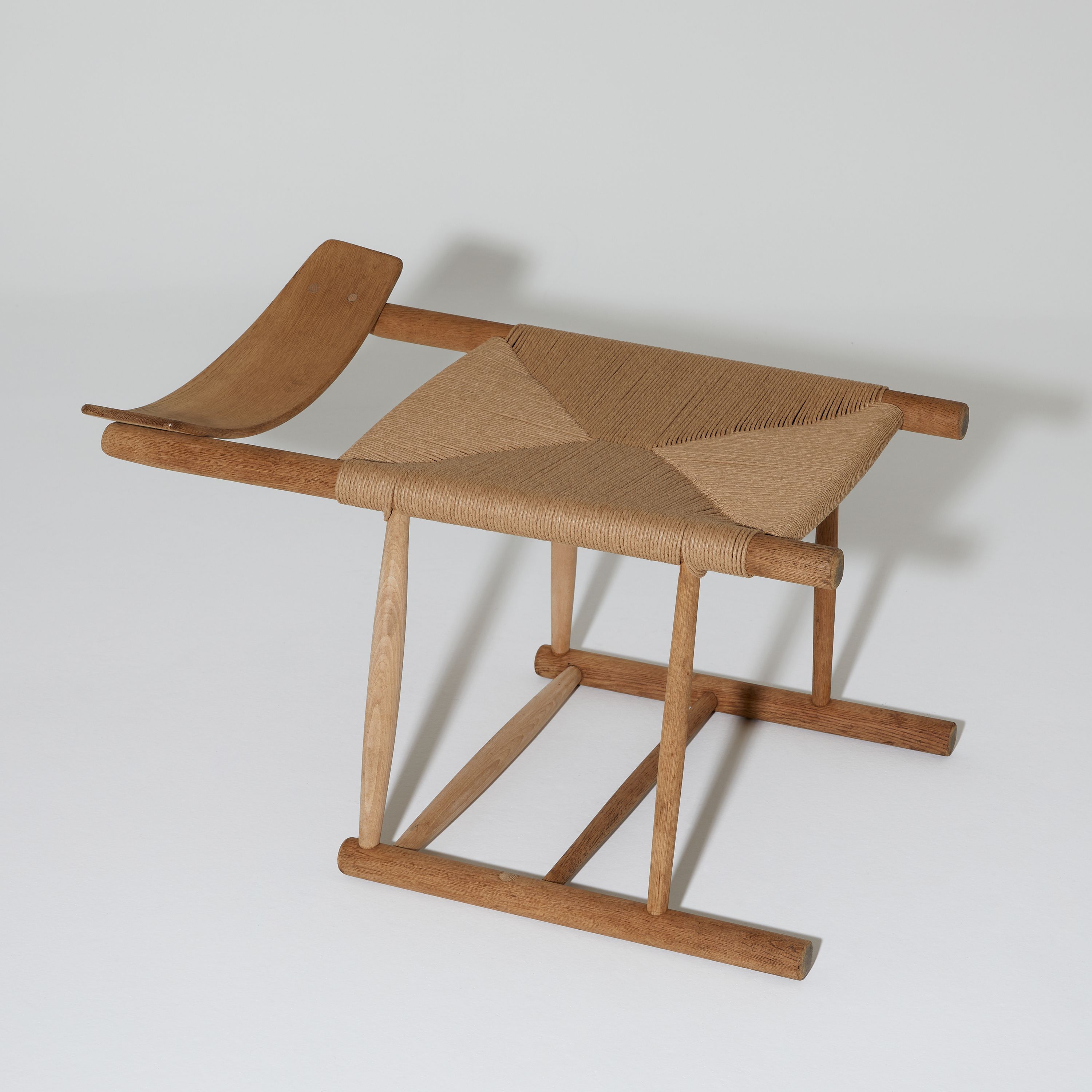 AtMa Ateliers Courbet Japanese Refurbished Wood Chair J39.5 Side Table