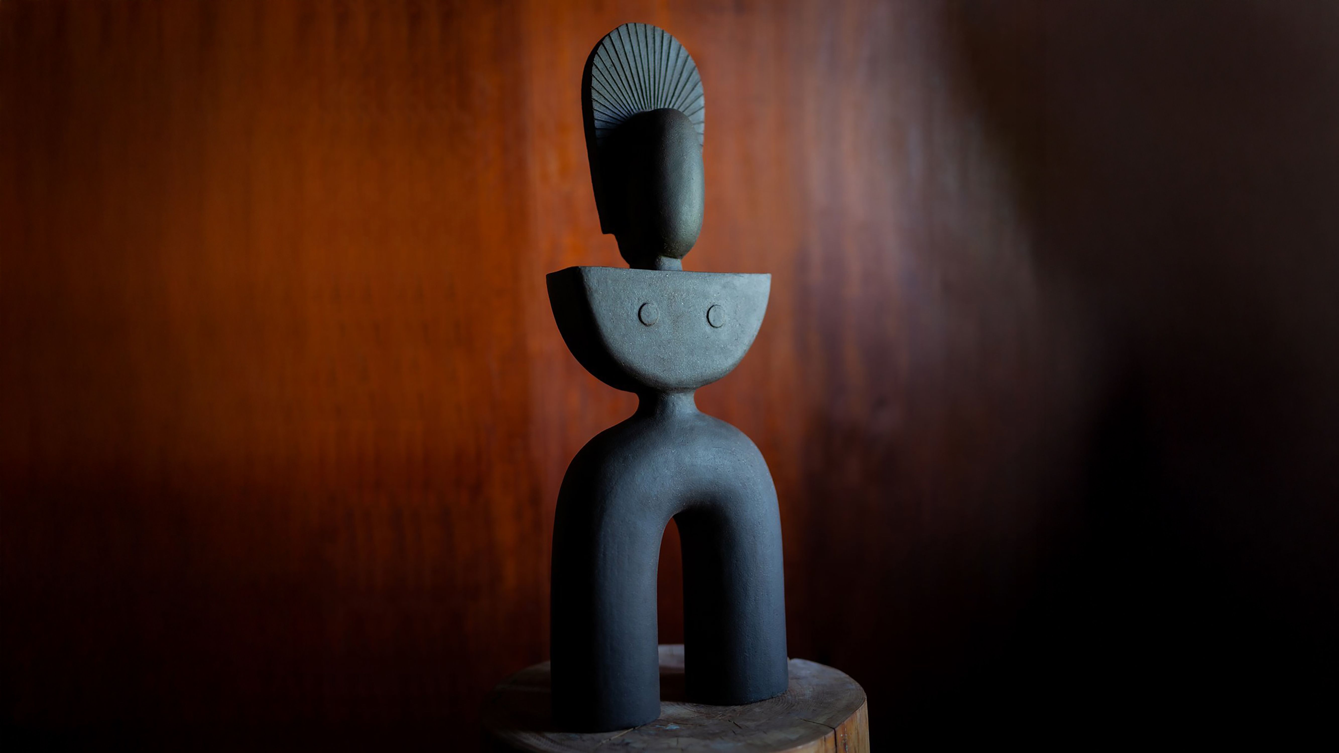 Noe Kuremoto Ceramics at Ateliers Courbet Gallery -- Haniwa Warrior 111