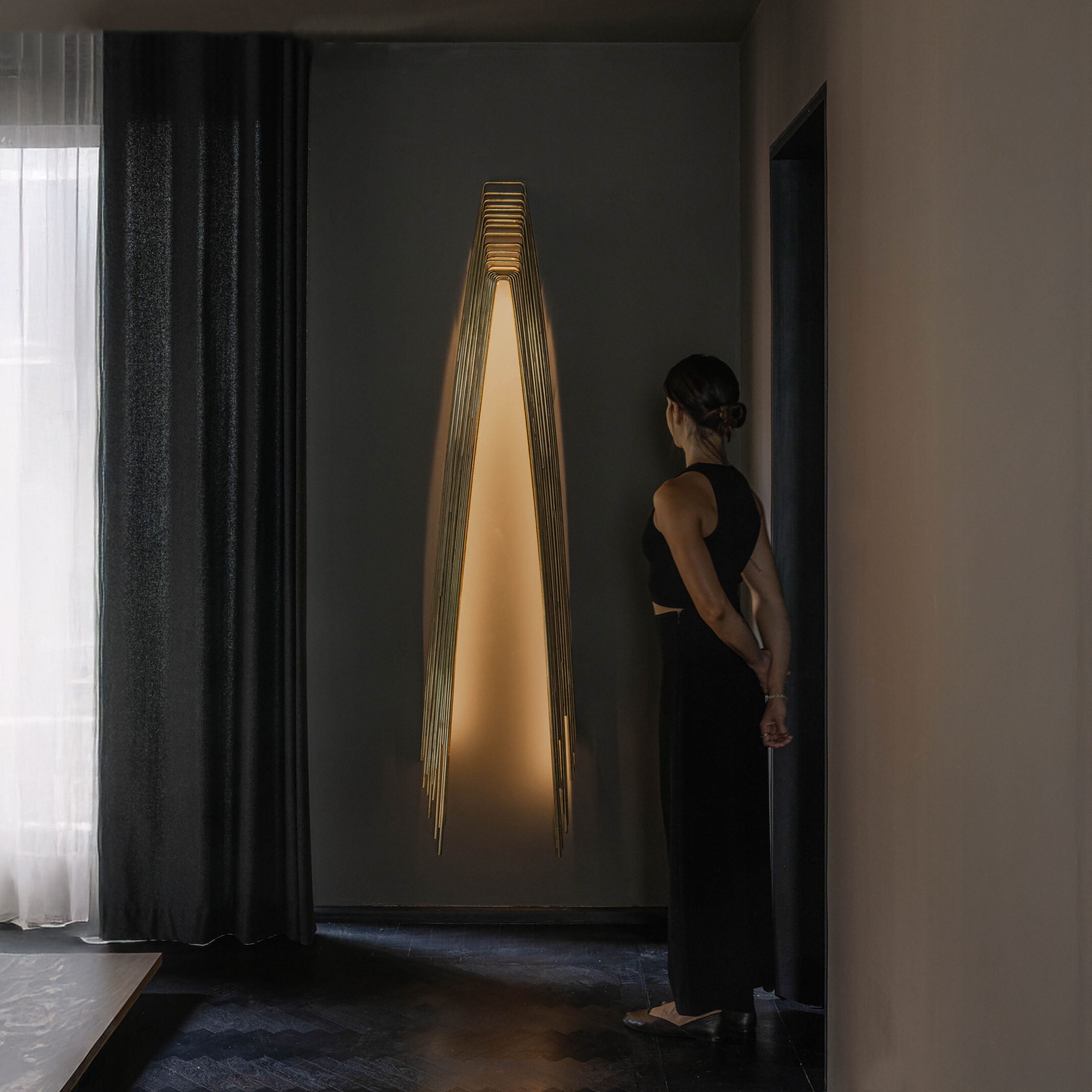 Hector Esrawe Ateliers Courbet Frecuencia Sconce